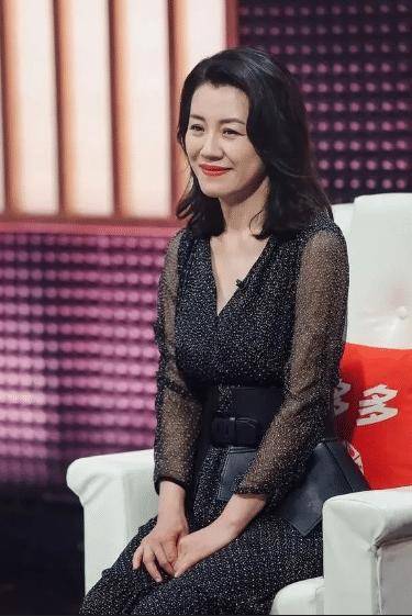 她本是阔太太，被导演喊来临时救场，却意外走红，50岁片约不断