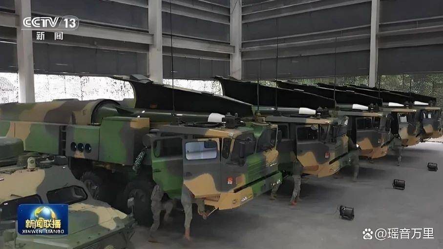 美航母跑路真相曝光，东风-26亮剑，南部战区舰艇战机全阵容震慑