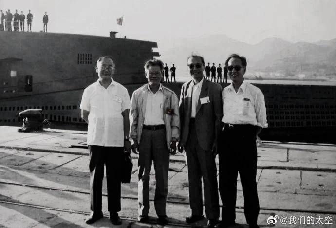 黄旭华逝世，这张合影全部灰了！我国第一代核潜艇4位总师均已去世