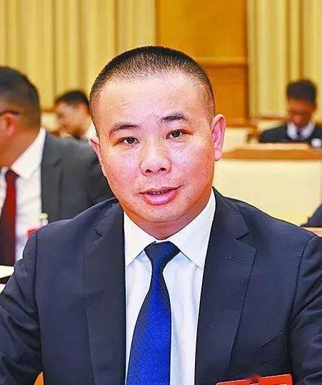 全国人大代表、贵州合力超市集团董事长李德祥：为民营经济高质量发展提供有效助力