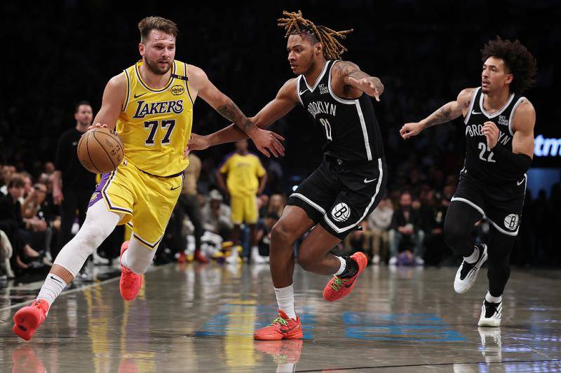 NBA｜砍三双球队却输球 东契奇还需证明单独带队能力