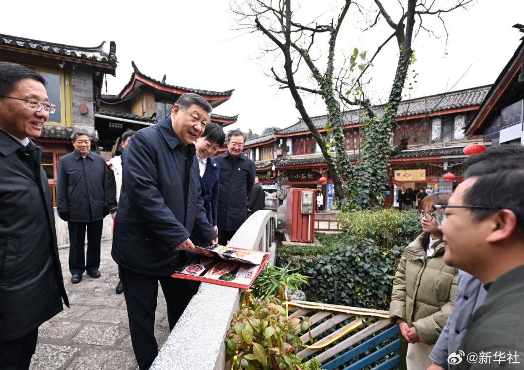 习近平：祝你们的生活像花儿一样美！