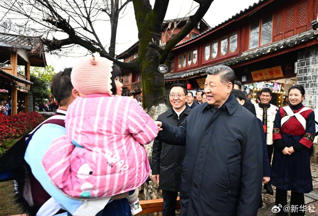 习近平：祝你们的生活像花儿一样美！