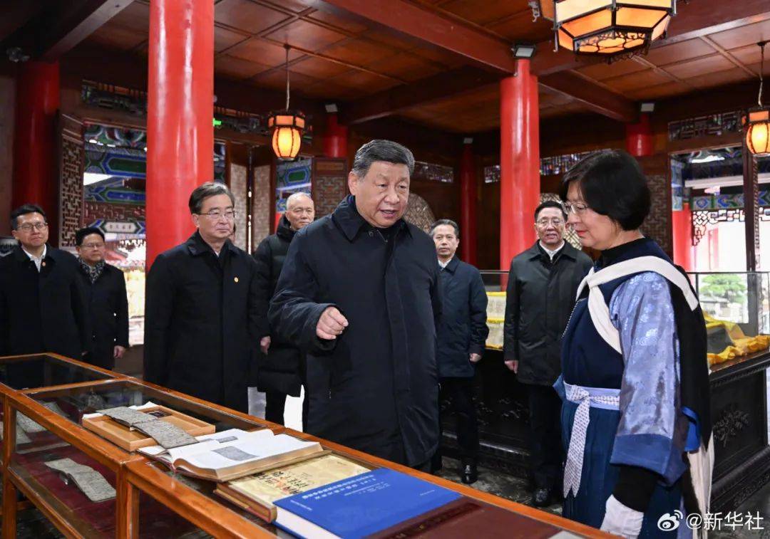 习近平：祝你们的生活像花儿一样美！