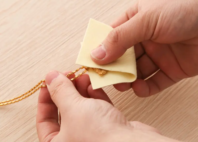 贵金属的保养(贵金属的保养方法)