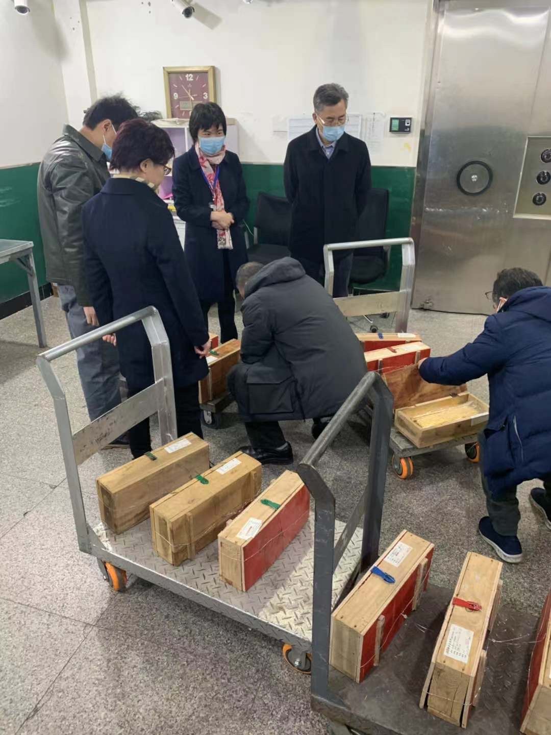 贵金属库存(贵金属库存减少的价格变动)