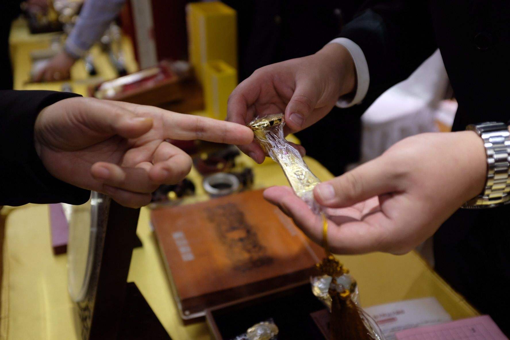 镇江贵金属(镇江中贵黄金店在哪里)